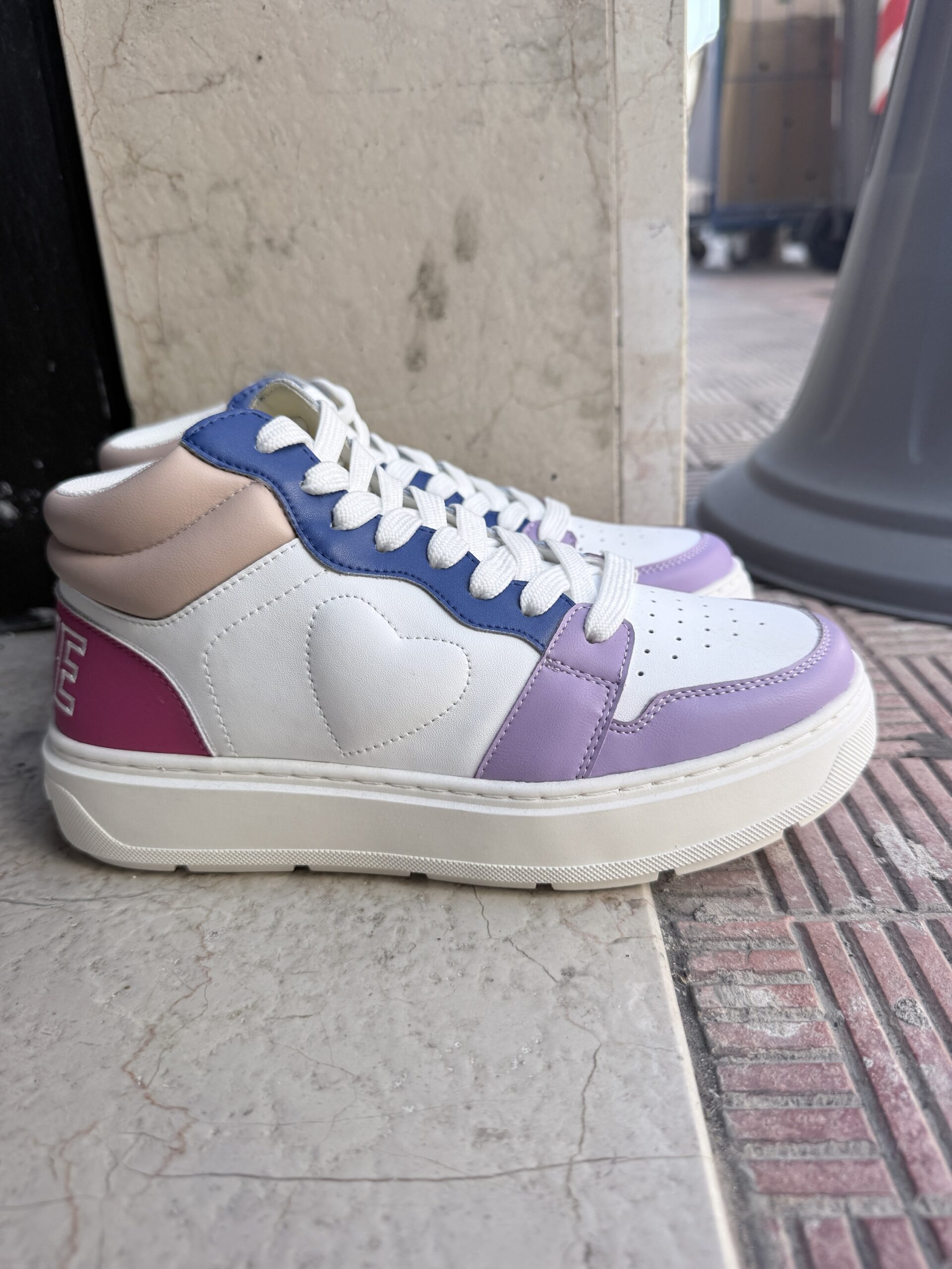 Sneakers Love Moschino - immagine 4
